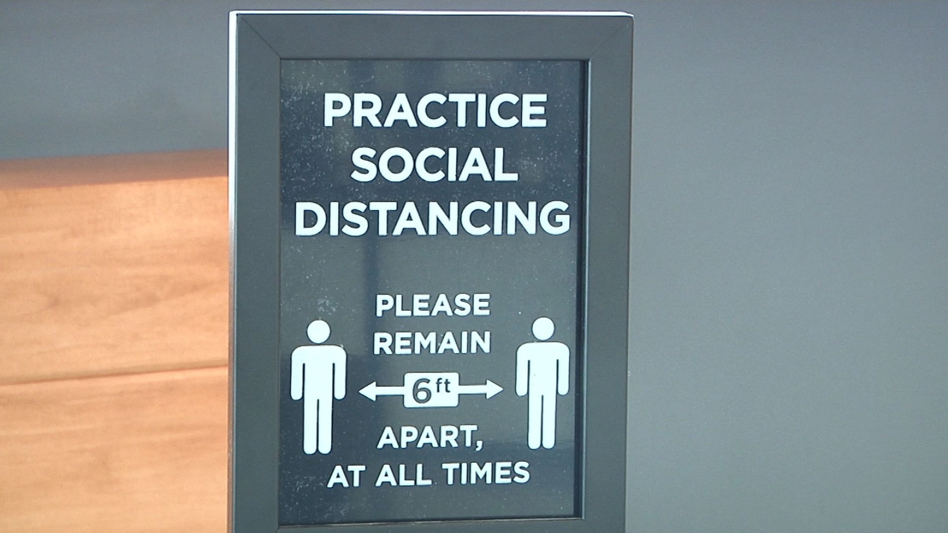 Social distancing sign
